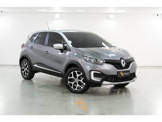 RENAULT CAPTUR 1.6 16V SCE FLEX BOSE X-TRONIC RENAULT CAPTUR 1.6 16V SCE FLEX BOSE X-TRONIC